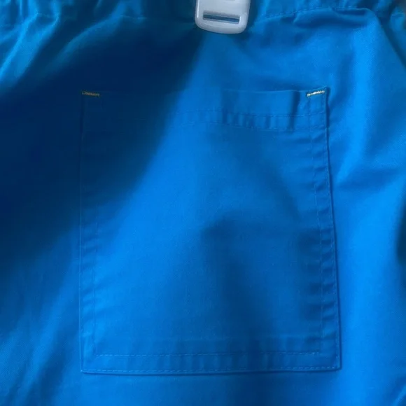 Maeven medical scrub’s - Picture 7 of 14